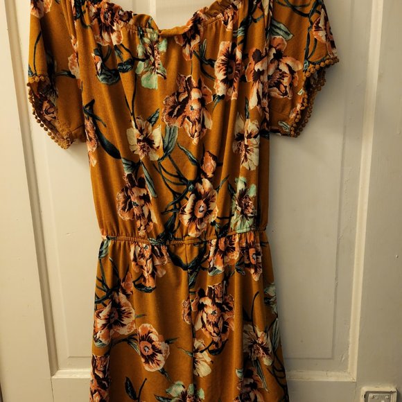 Mustard Floral Romper - Picture 2 of 5